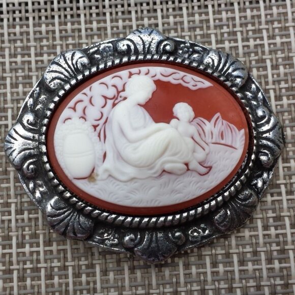 Heavy Pewter Steel Cameo Ring Brooch Vintage - Picture 1 of 3